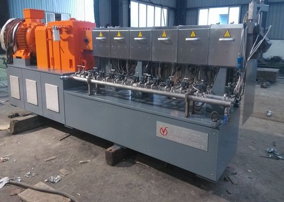 Good price Bilateral Symmetry Gear Drive System Plastic Twin Screw Extruder for Feeding Powders and Short Fibers ออนไลน์